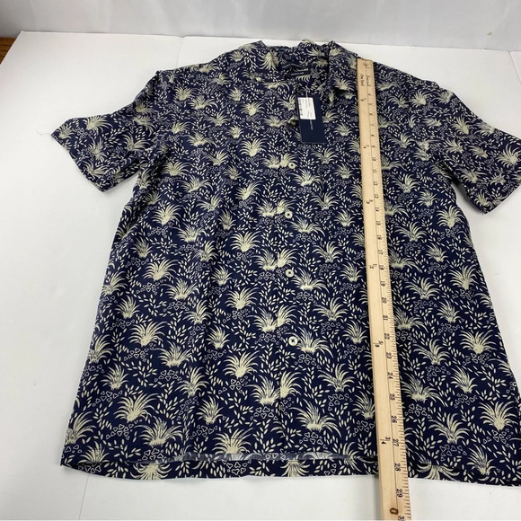 French Connection Mens Small Hawaiian Button Down Shirt Short Sleeve NWT - Picture 2 of 6